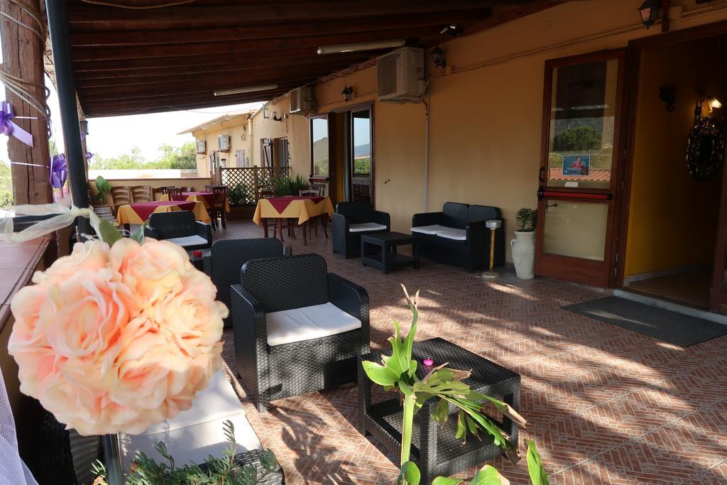 S'Arriali Ranch Guest House Iglesias Exterior photo