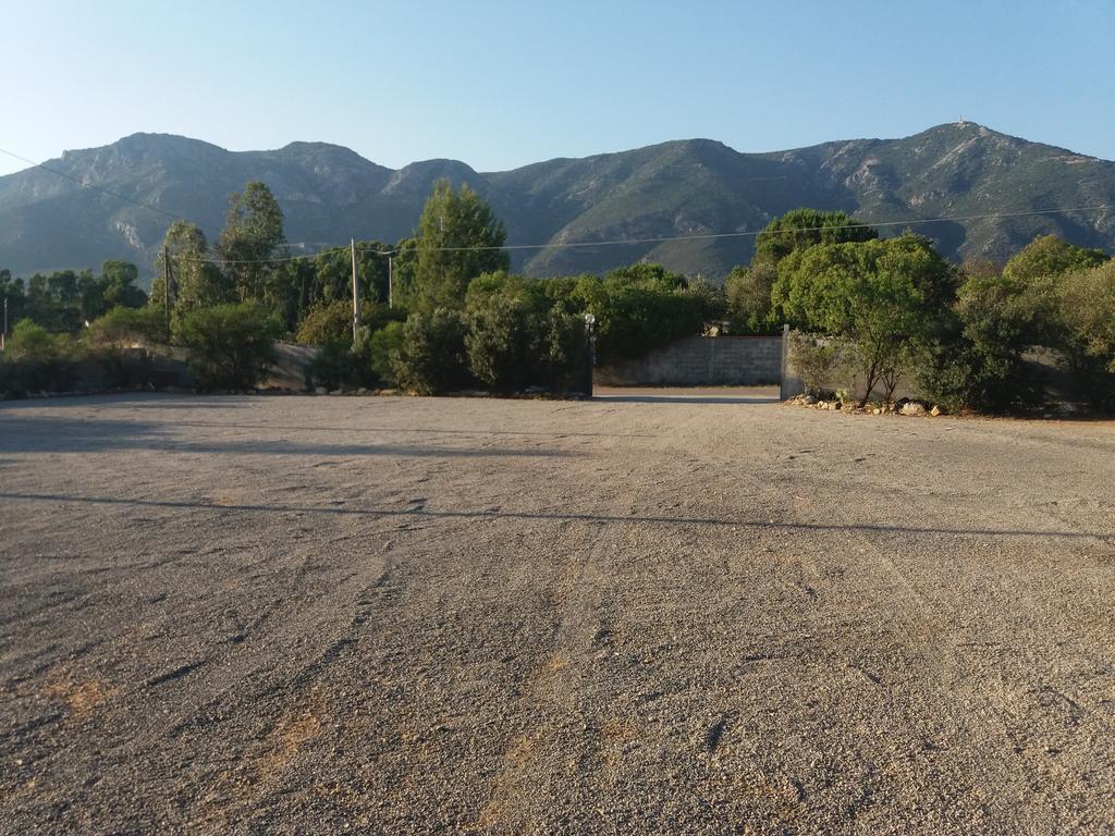 S'Arriali Ranch Guest House Iglesias Exterior photo